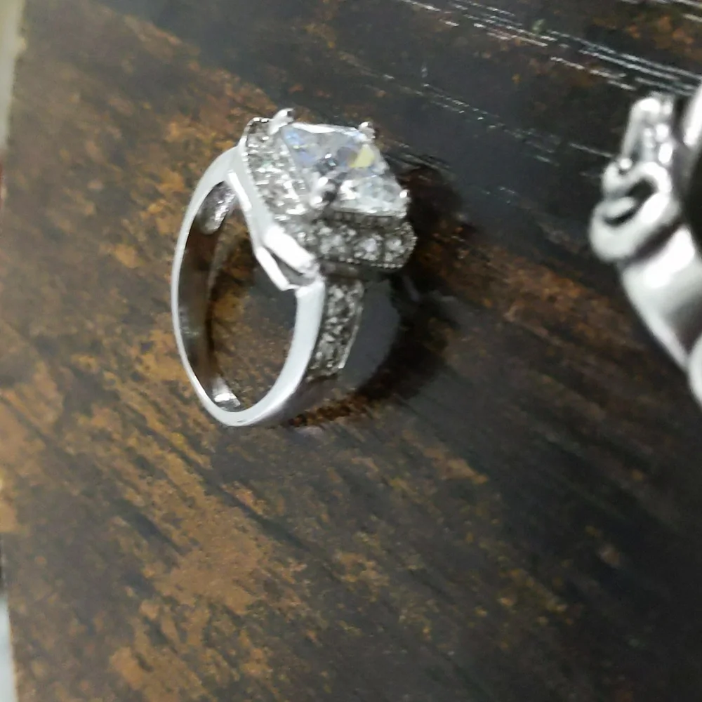 Silver ring - Picture 7 of 9